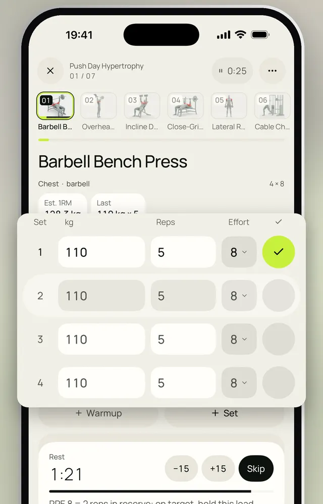 The live workout screen logging a barbell bench press set by set, with weight, reps, effort and a rest timer
